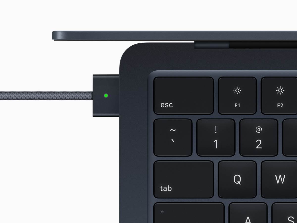 MacBook Air M2 čip 5.jpg