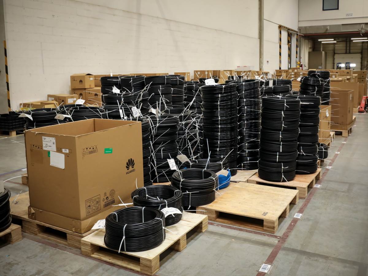 Huawei 5G Fabrika Mađarska Kako Izgleda (5).jpg