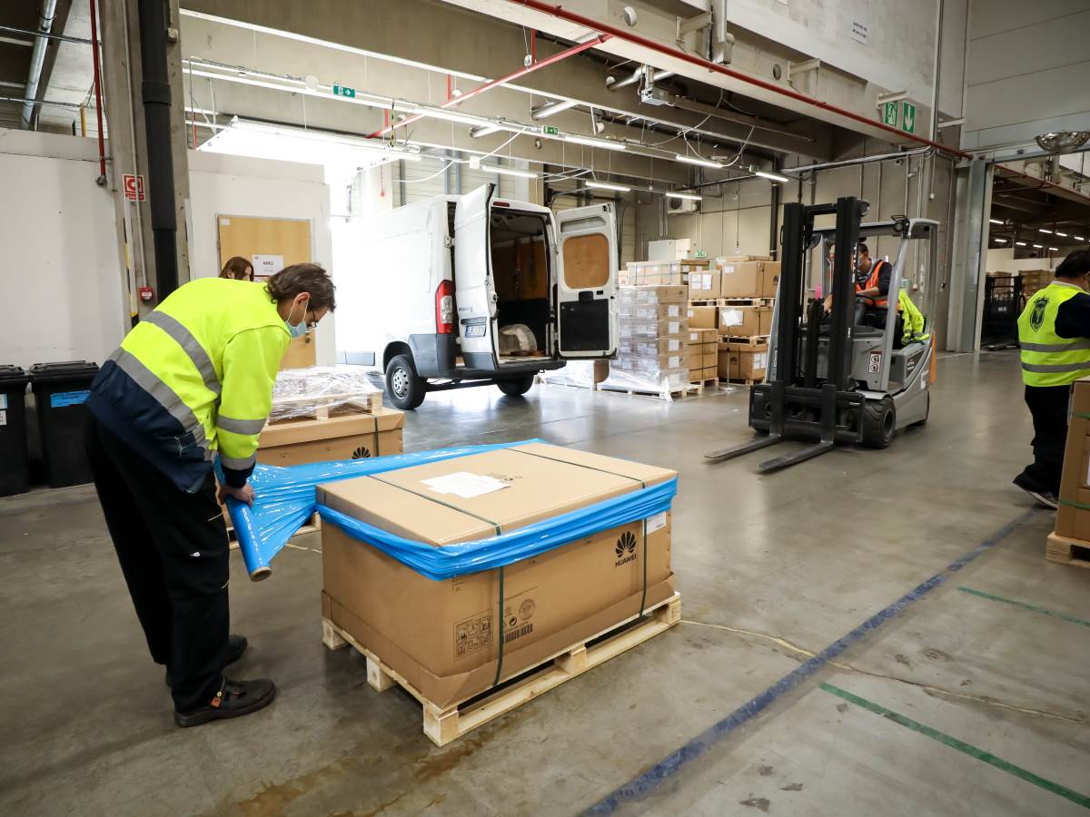 Huawei 5G Fabrika Mađarska Kako Izgleda (9).jpg