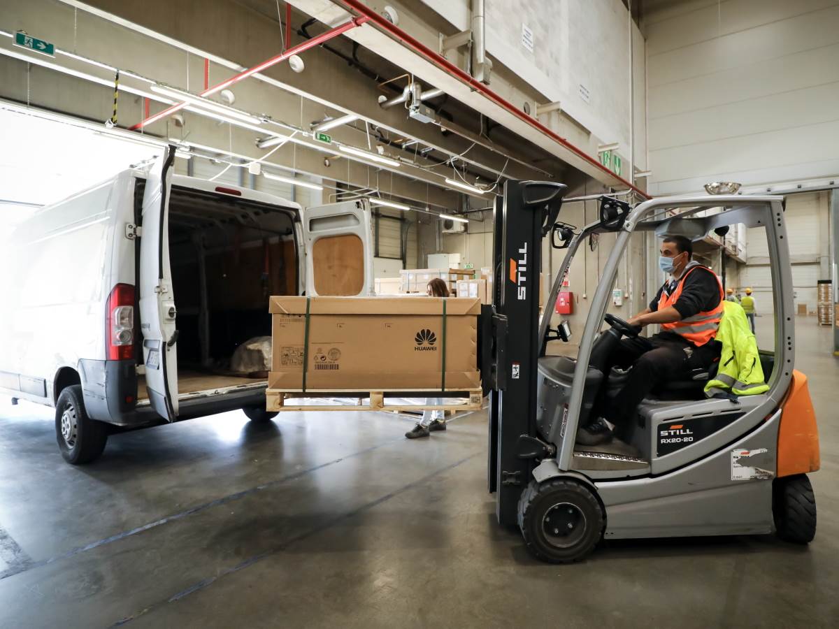 Huawei 5G Fabrika Mađarska Kako Izgleda (10).jpg