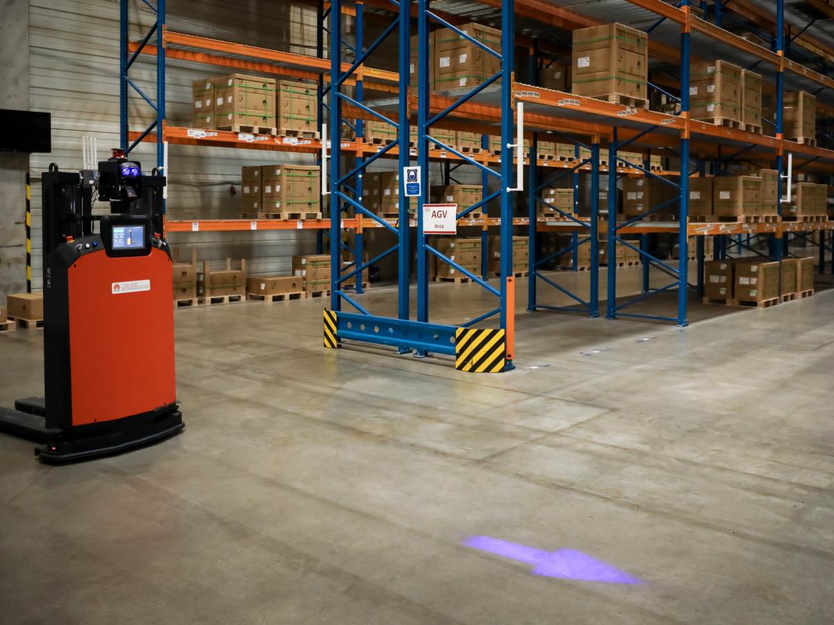 Huawei 5G Samovozeći Viljuškar (2).jpg