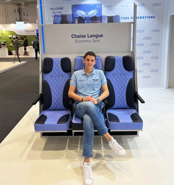 Dvospratna ekonomska klasa 2.jpg