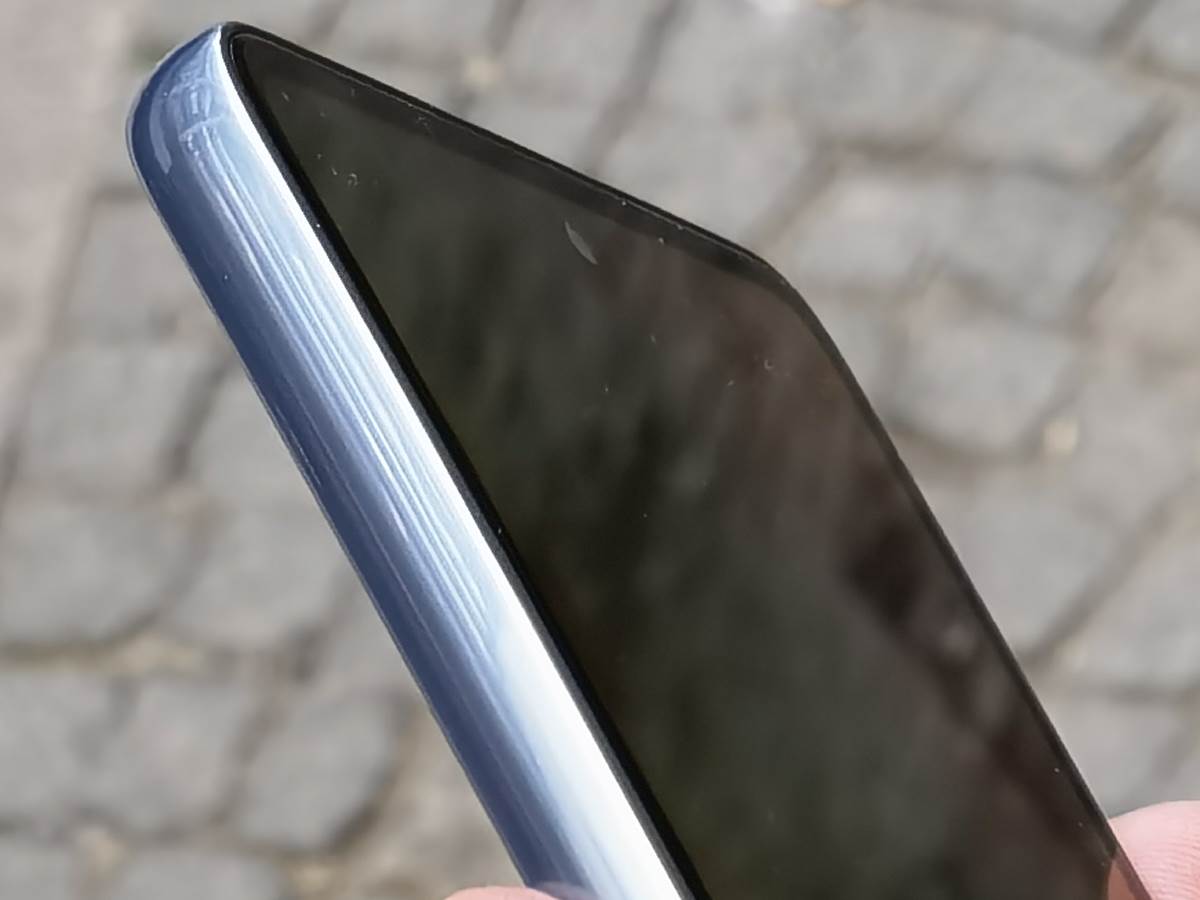 Samsung Galaxy A53 5G Uživo (2-1).jpg