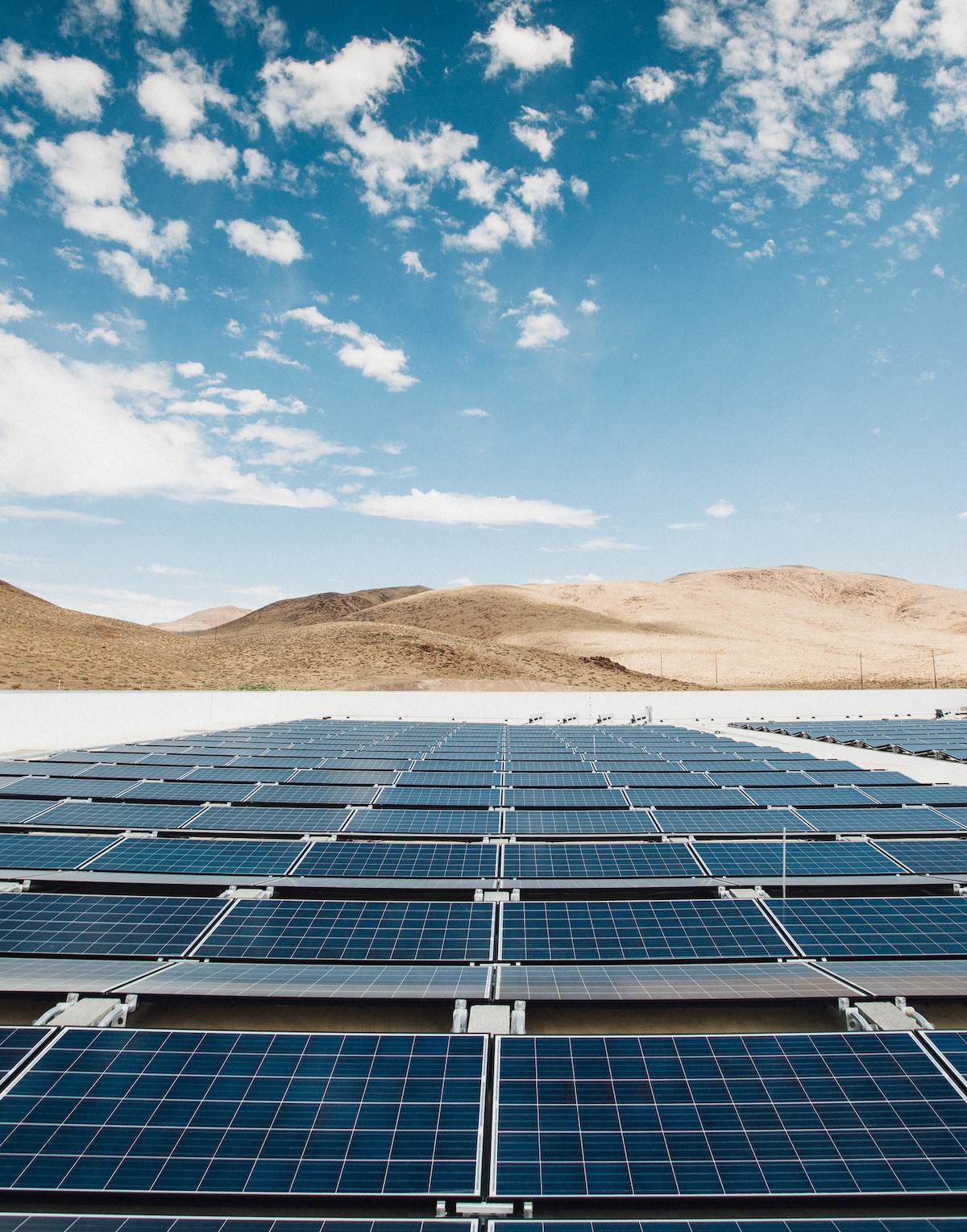 Kompanija Tesla prodala svoj Bitcoin