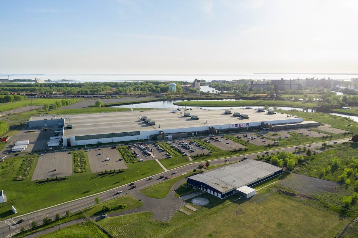 Kompanija Tesla prodala svoj Bitcoin