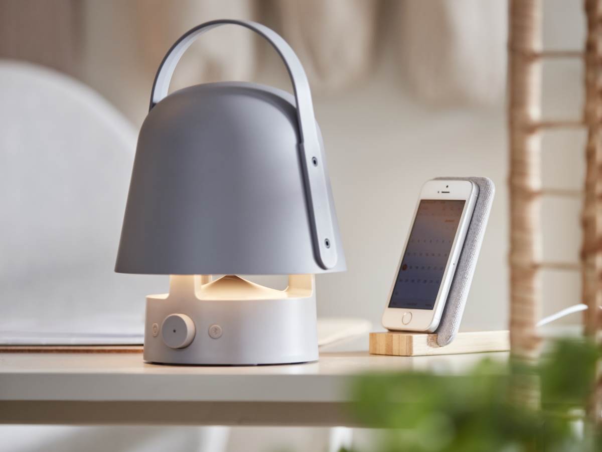 IKEA VAPPEBY Zvučnik i Lampa (1).jpg