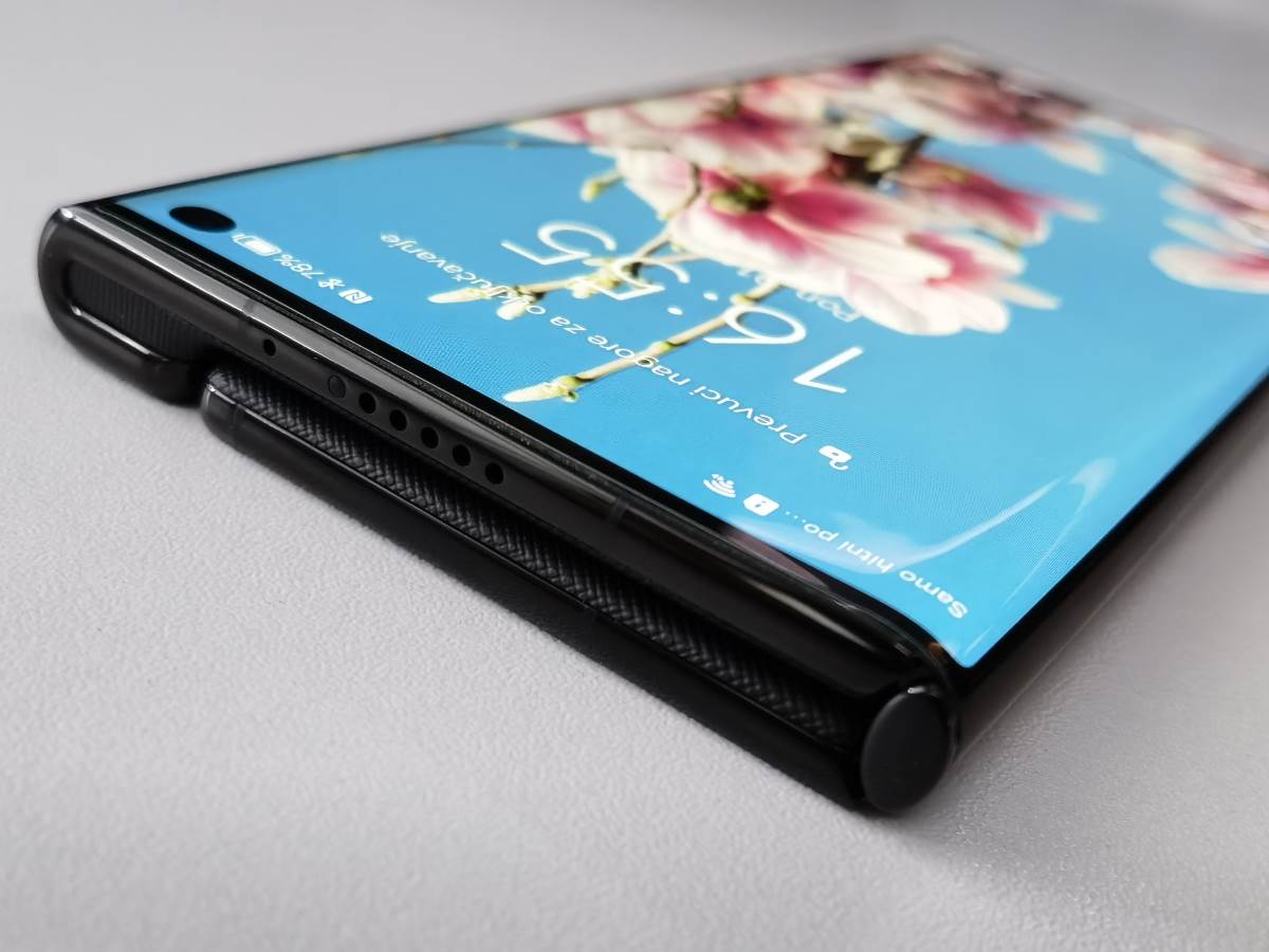 Huawei Mate Xs 2 uživo (14).jpg