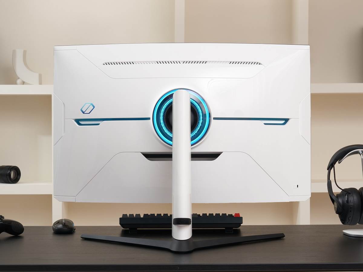 Odyssey Neo G8_3.jpg