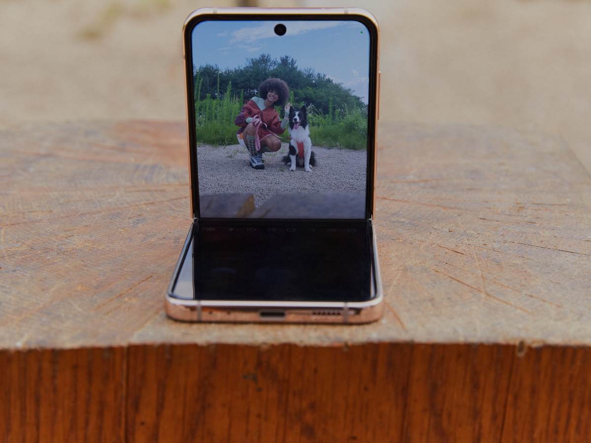 Samsung Galaxy Z Flip4 Slike (45).jpg