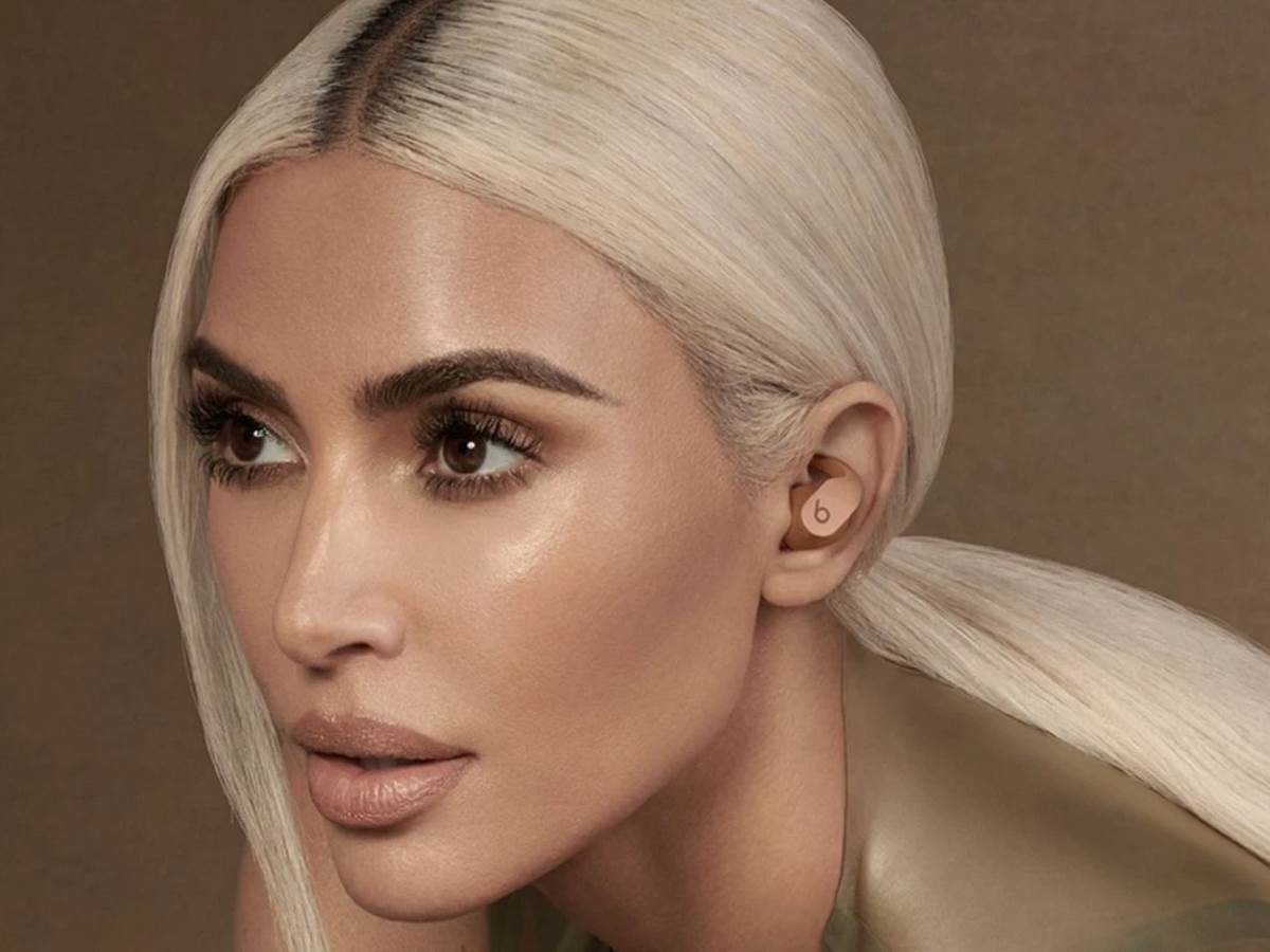 Kim Kardašijan Beats Fit Pro slike 2.jpg