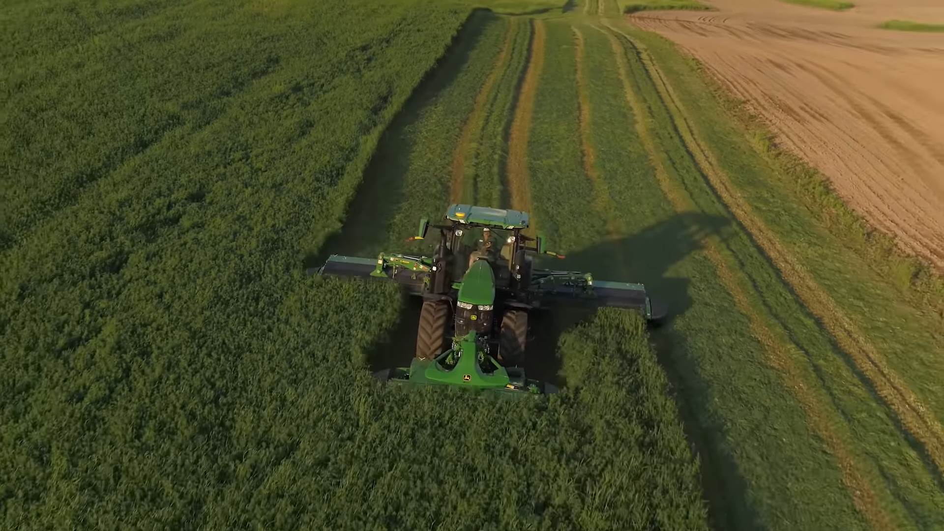 7R Tractors Walkaround _ John Deere 1-5 screenshot.png