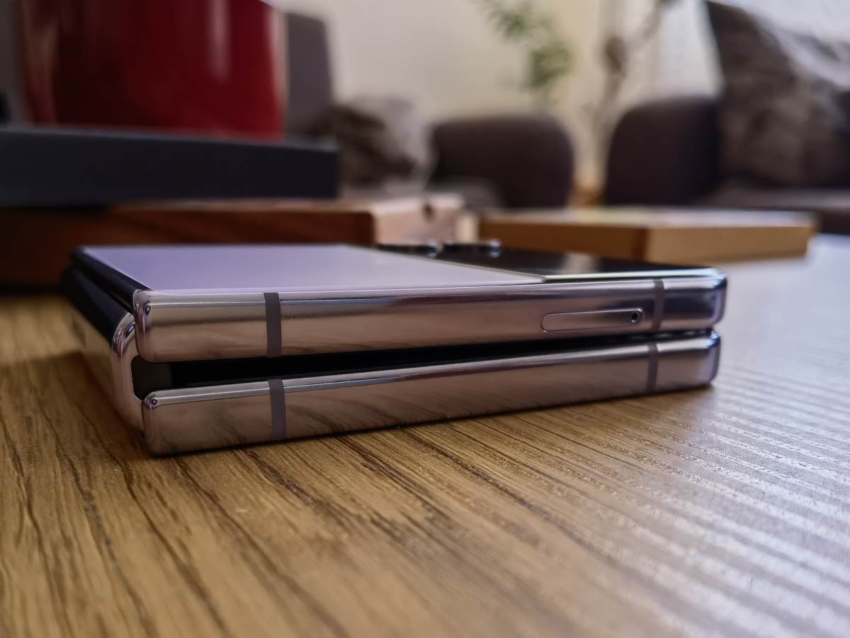 Samsung Galaxy Z Flip4 Slike Uživo (8).jpg