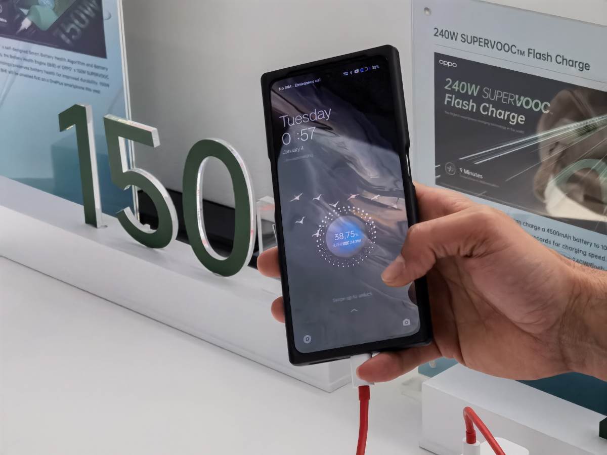 OPPO MWC 2022 (6).jpg