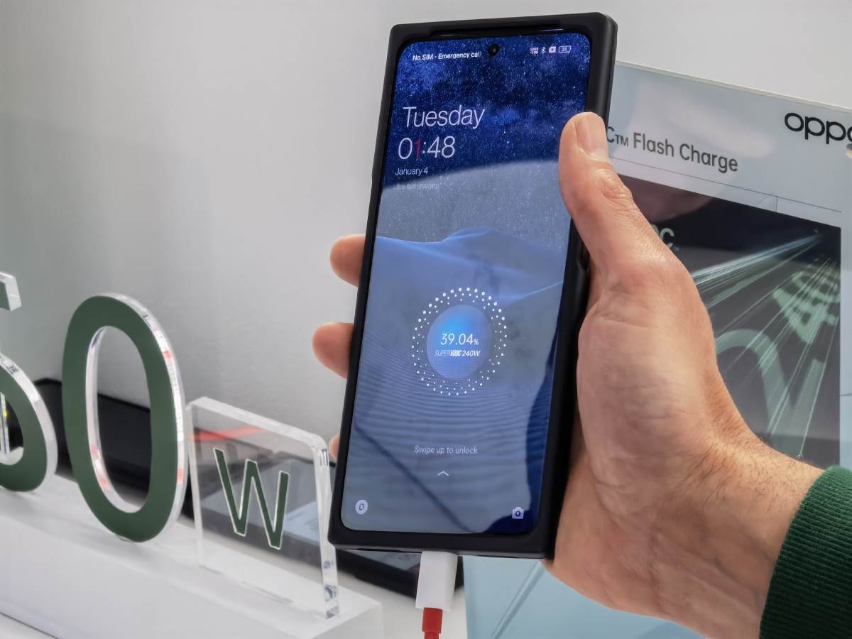 OPPO MWC 2022 (5).jpg