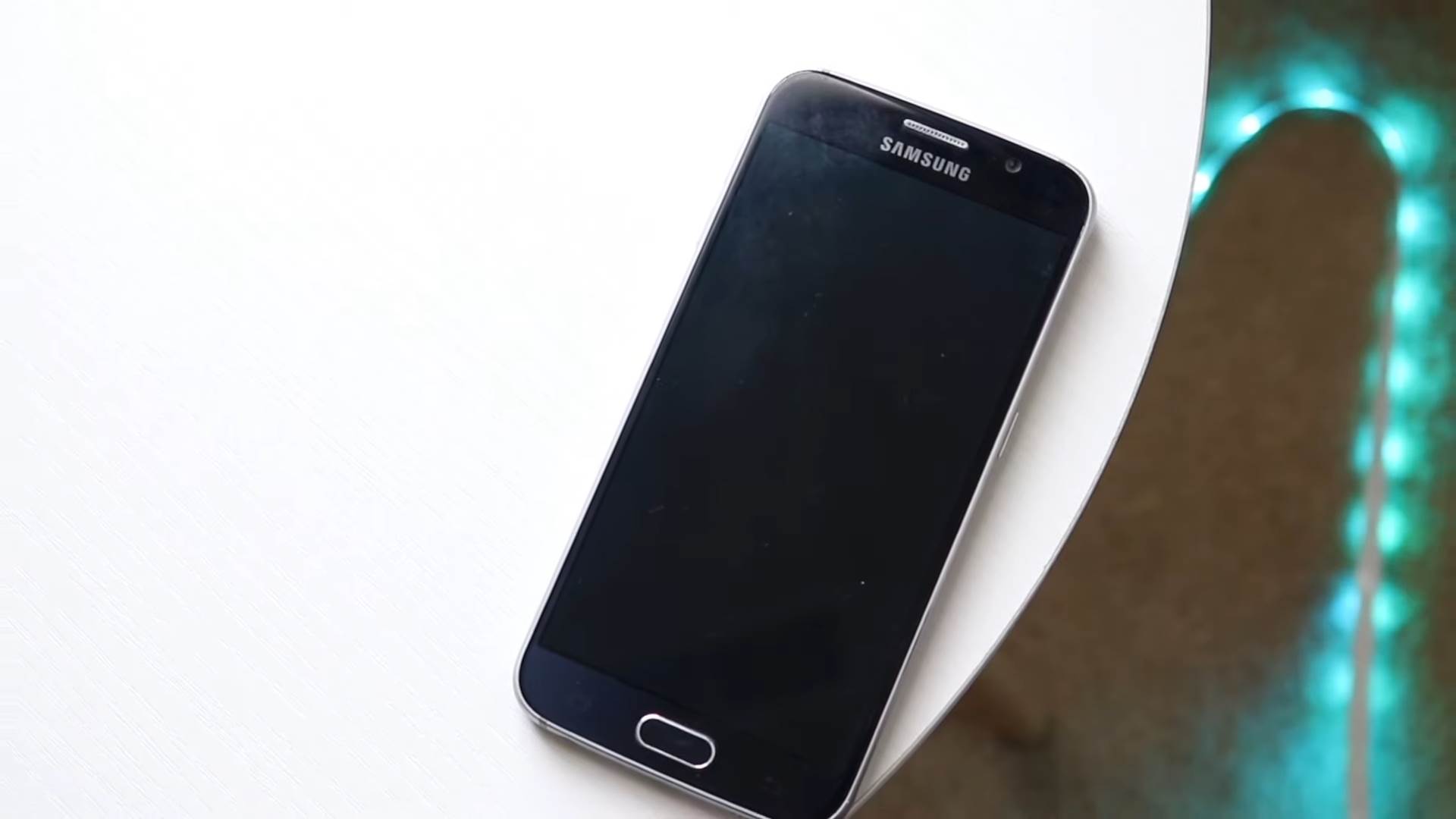 Samsung Galaxy S6 In 2022! (Still Worth It_) (Review) 0-17 screenshot.png