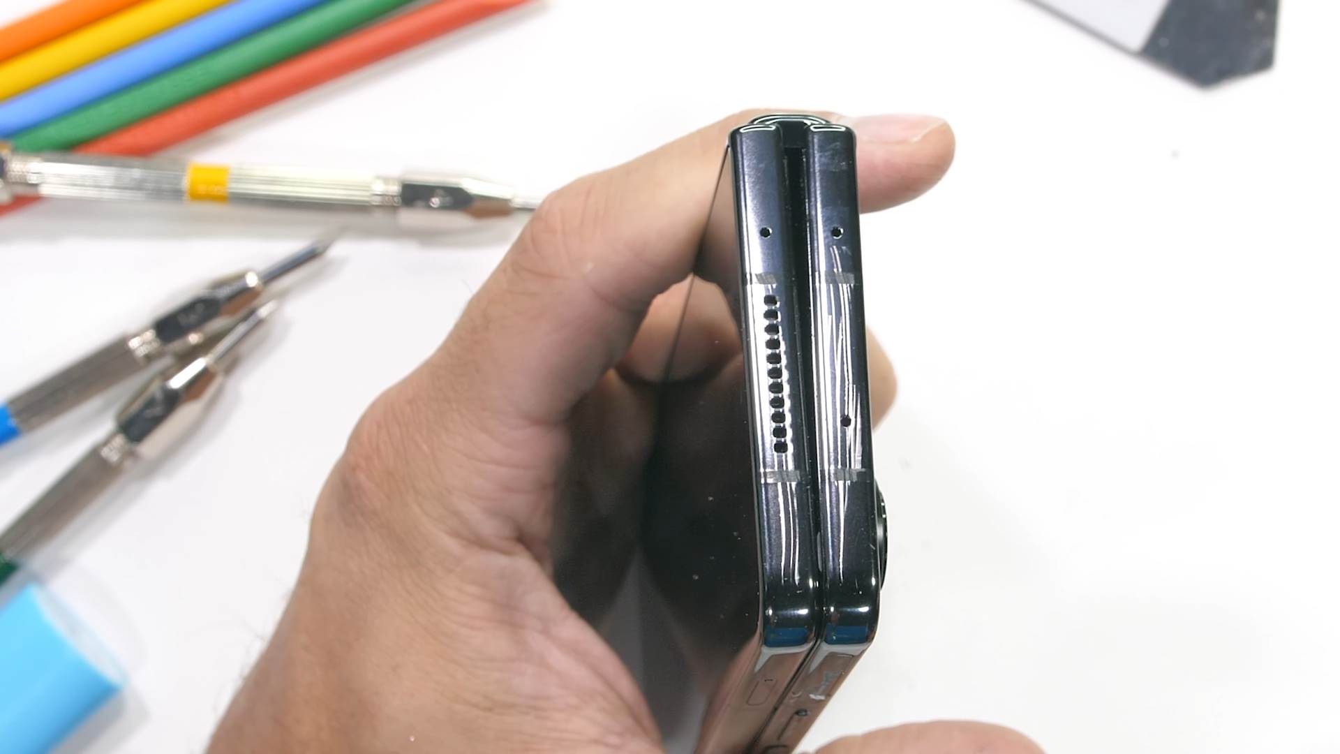 Samsung Z Fold 4 Durability Test! - Samsung says its 'Unbreakable'_! 3-41 screenshot.png