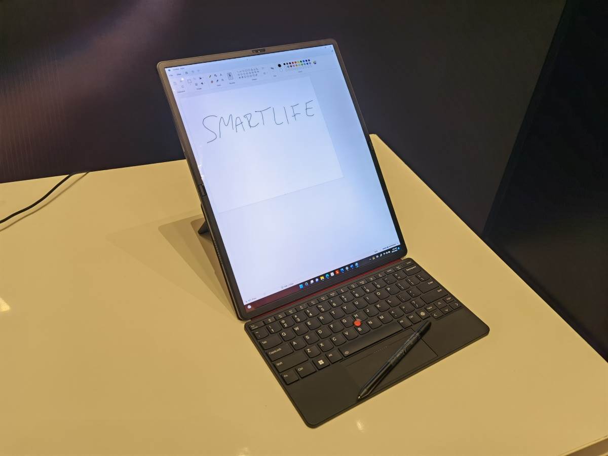 Lenovo ThinkPad X1 Fold (6).jpg