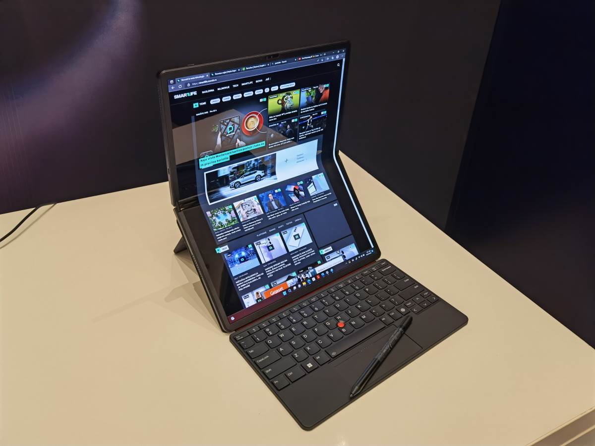 Lenovo ThinkPad X1 Fold (7).jpg