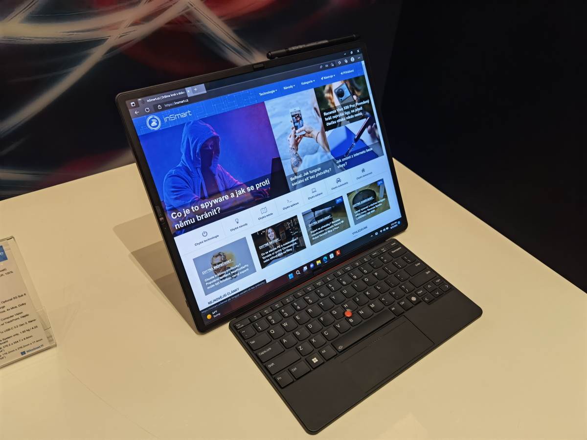 Lenovo ThinkPad X1 Fold (15).jpg