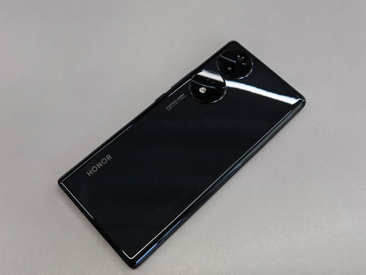 HONOR 70 (1).jpg