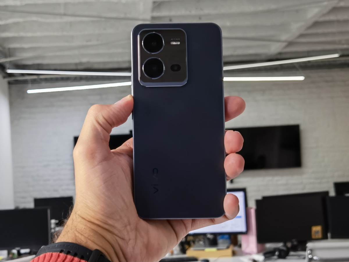 vivo X80 Lite mobilni telefon i vivo TWS Air Bluetooth slušalice (36).jpg