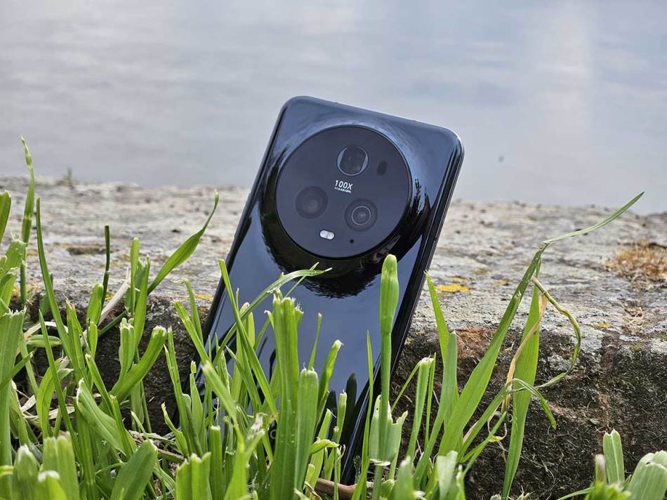 HONOR Magic5 Pro izgled 13.jpg