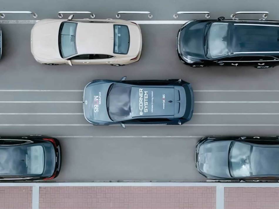 Hyundai Mobis e-Corner System 4.jpg