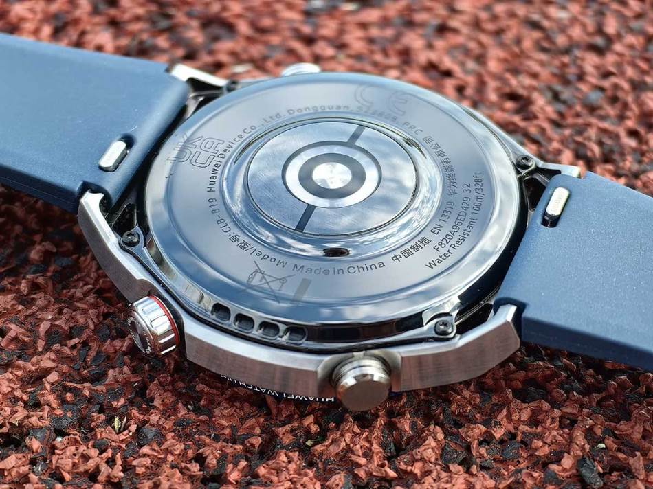 Huawei Watch Ultimate 13.jpg