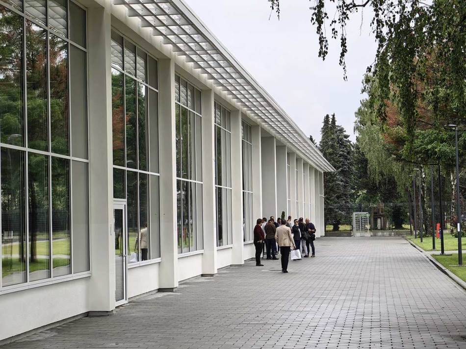 Schneider InGrid 1.jpg