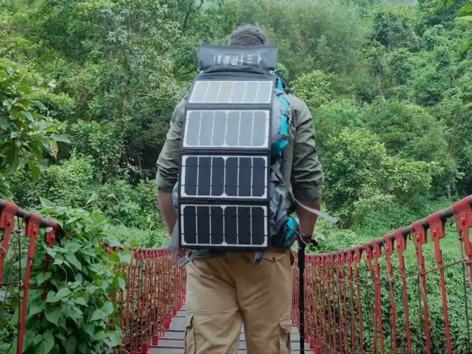 Solarni USB punjač