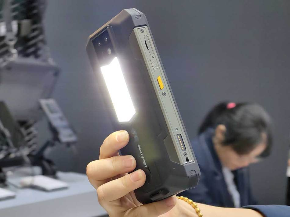 Ulefone Armor 24 neuništivi telefon sa baterijom od 22000 mAh