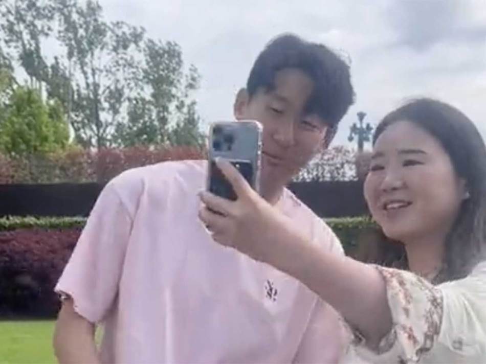Zašto Hjun Min Son ne sme da dodirne iPhone