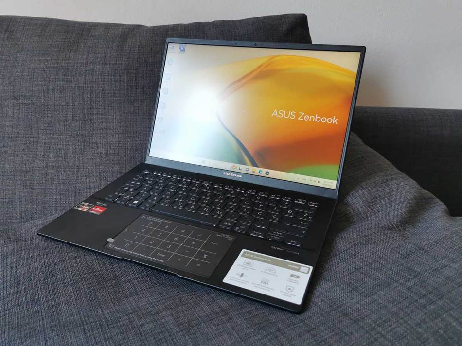 ASUS Zenbook 14 UM3402