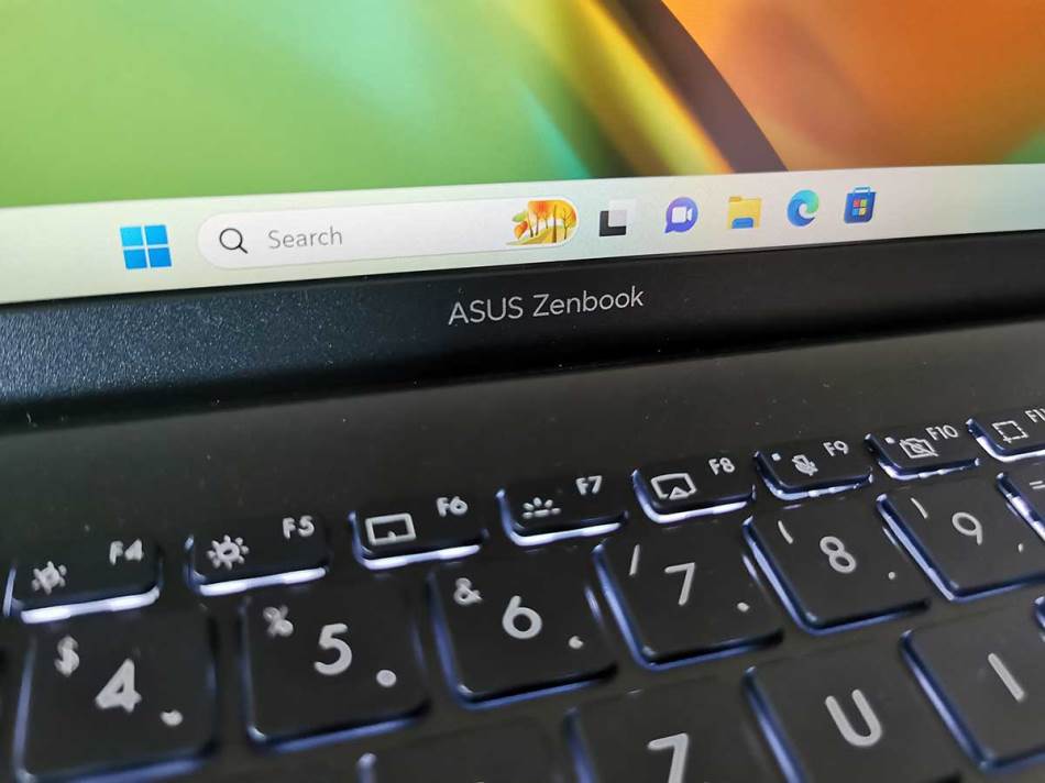 ASUS Zenbook 14 UM3402 _ Foto Mondo (5).jpg