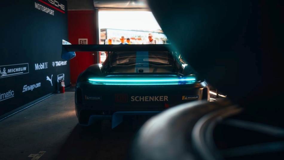 Porsche GT4 e-Performance, Porše, Električni automobil