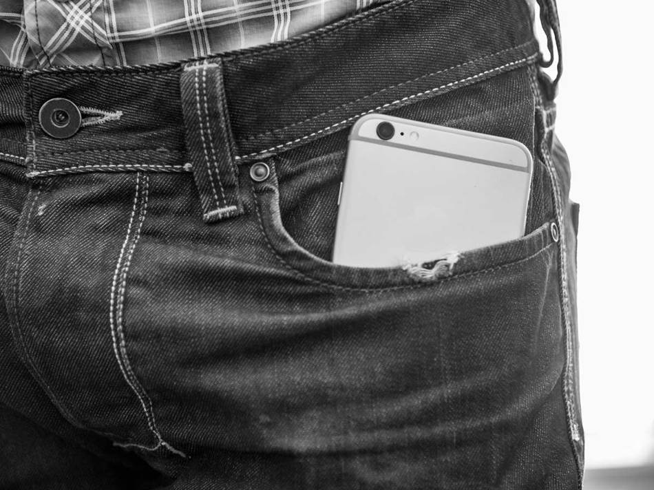 Telefon u džepu