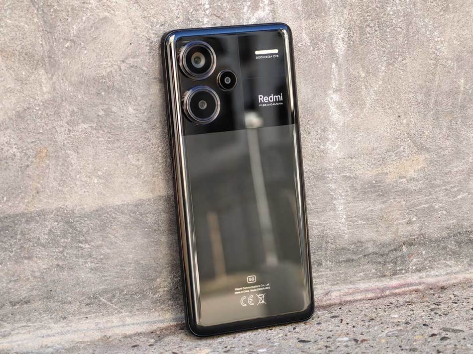 Redmi Note 13 Pro Plus 5G dizajn.jpg