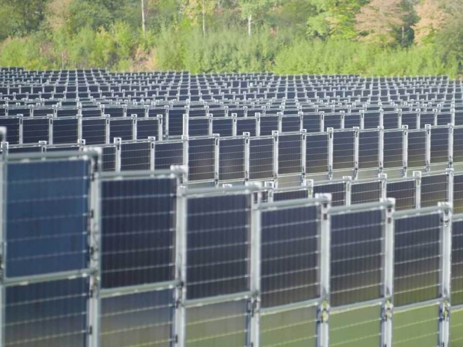 Postavljene solarne ograde