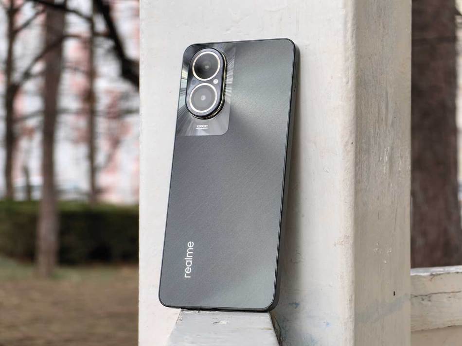 realme C67 dizajn