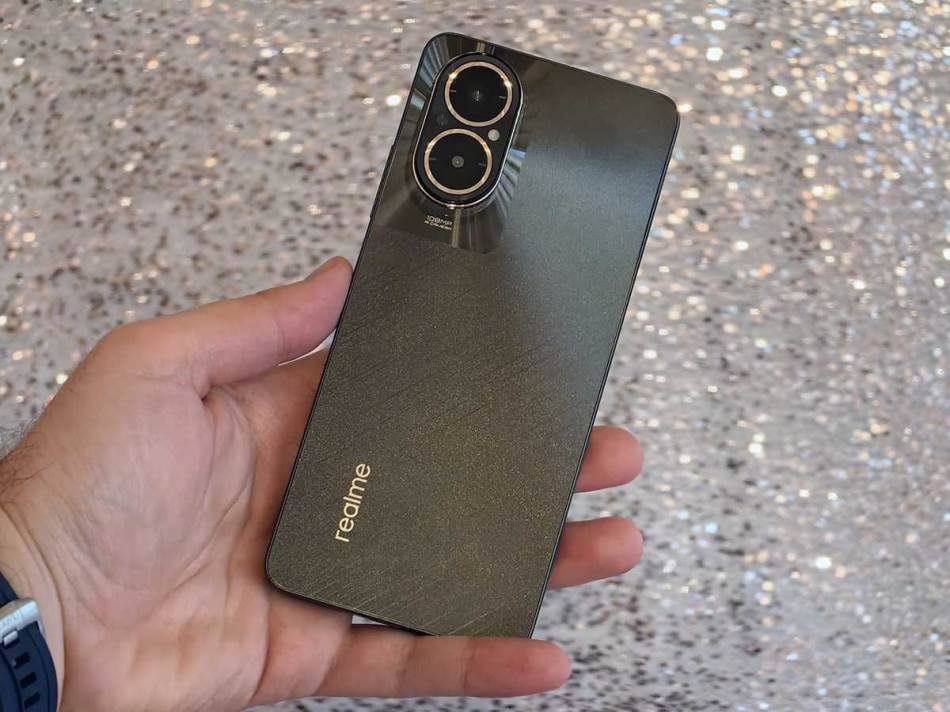 realme C67 poleđina