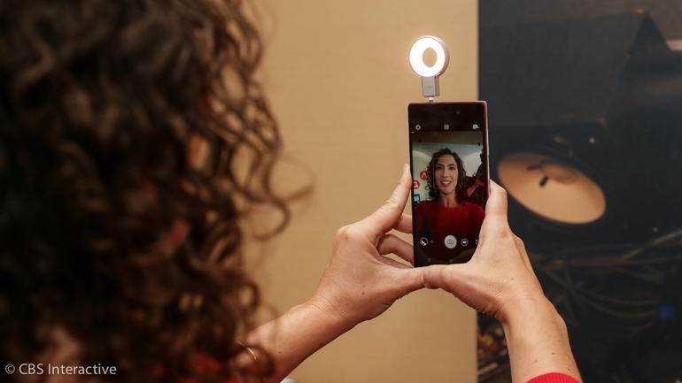 Lenovo VIBE Xtension Selfie Flash.