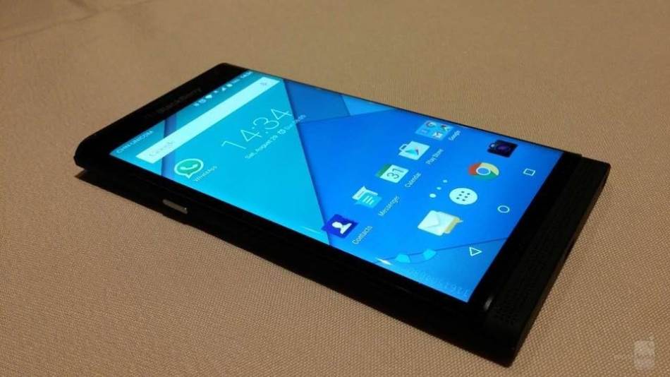 BlackBerry Priv sa Android operativnim sistemom
