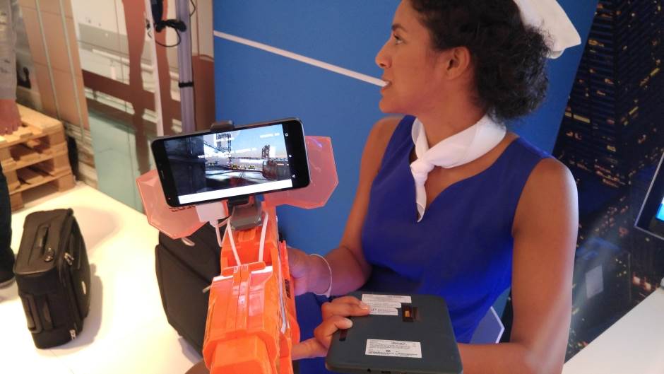 Intel RealSense kamera prepoznaje lice i osmeh, broji godine i omogucava Windows Hello uslugu