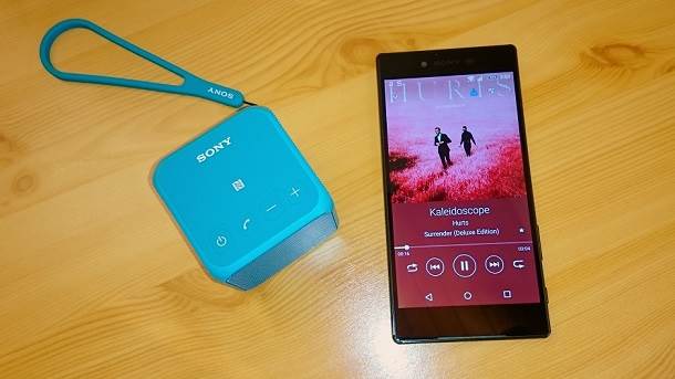 Sony Xperia Z5 Premium & Sony SRS-X11