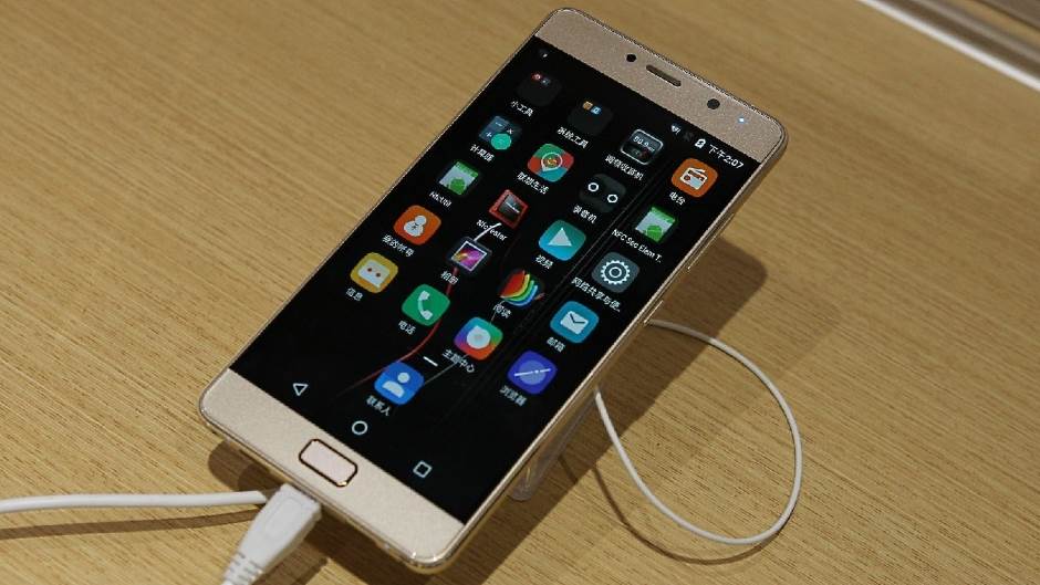 Lenovo Vibe P2 Android Marshmallowsmartfon na IFA 2016 Berlin