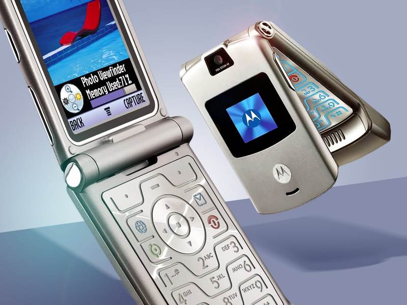 Motorola RAZR se vraca kao Moto Mods