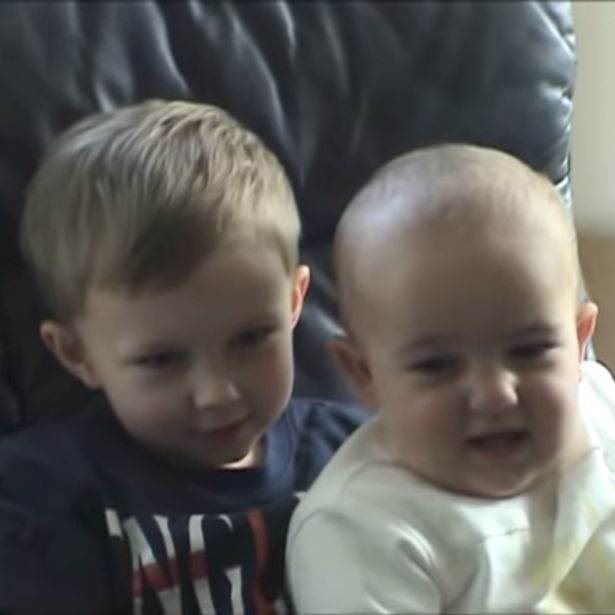 Charlie bit me posle 10 godina viralni youtube video Carli me je ujeo