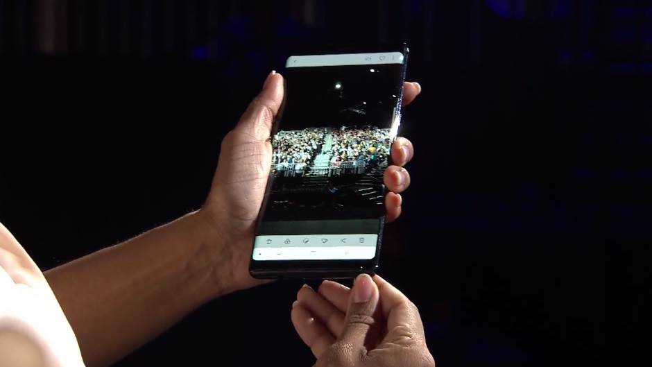 Najprodavaniji uredaji 2017. godine: iPhone, Galaxy S8, Galaxy Note 8, Echo Dot, Nintendo Switch