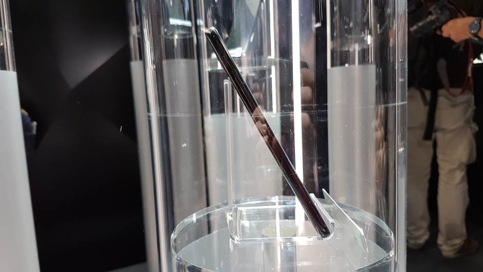 Porsche Design HUAWEI Mate 10 cena u Srbiji, prodaja, kupovina, opis, slike