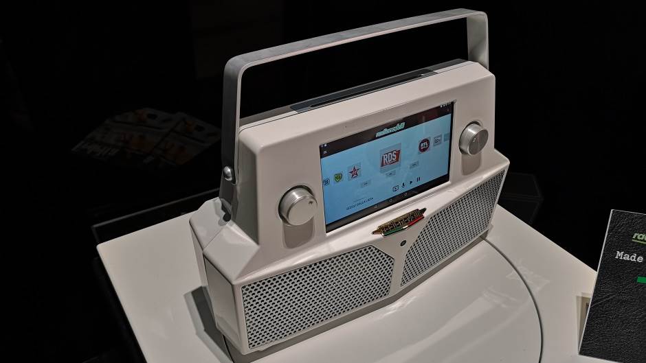 Radionovelli FM radio 1.000 evra IFA GPC 2018 Rim